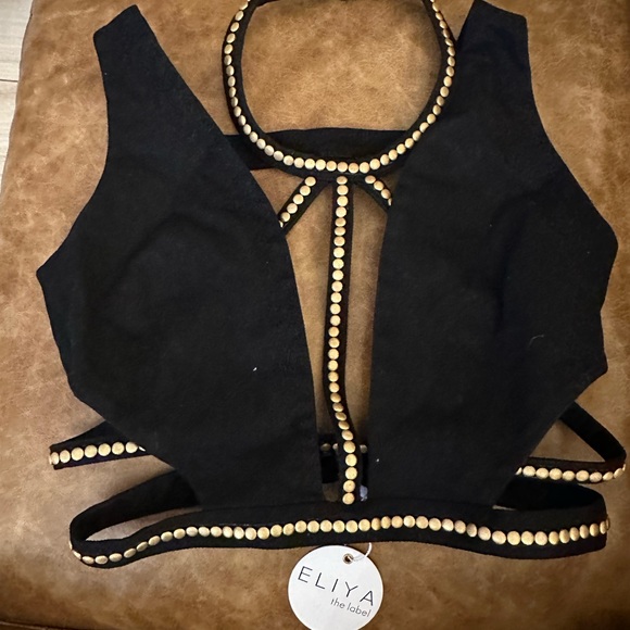 BNWT ELIYA THE LABEL BLACK AND GOLD CROP TOP! SIZE L! - Picture 6 of 11